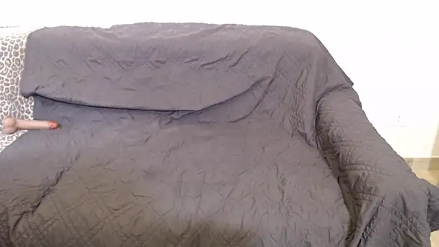 Selene-1975 online show from 10/19/25, 01:47