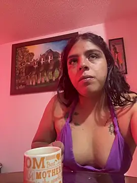 Snapshot of nicky_andcamil chatting on 03/17/25, 02:23 nicky andcamil online show from 03/17/25, 02:23