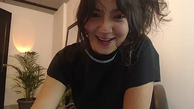 Snapshot of Asaray_T chatting on 05/20/26, 12:29 Asaray T online show from 05/20/26, 12:29