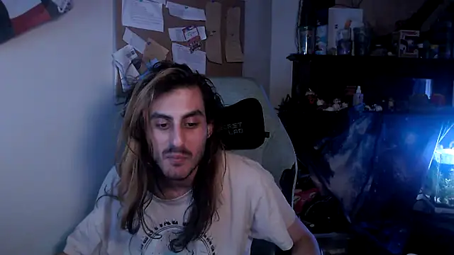 Snapshot of twink69Finger chatting on 10/12/25, 01:23 twink69Finger online show from 10/12/25, 01:23