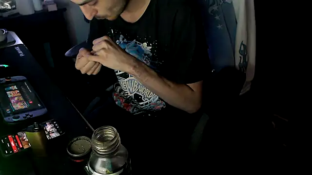 Snapshot of twink69Finger chatting on 10/03/25, 03:35 twink69Finger online show from 10/03/25, 03:35