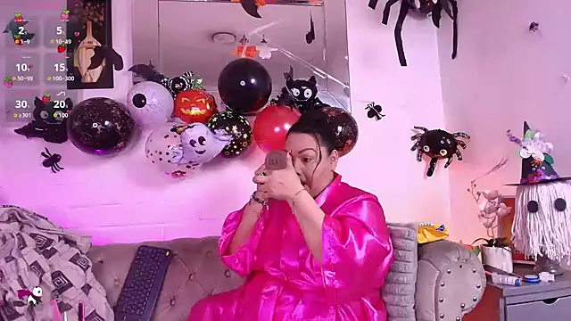 EllenaBoobs  online show from 10/24/25, 06:01