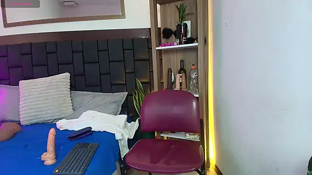 EllenaBoobs  online show from 03/31/26, 03:14