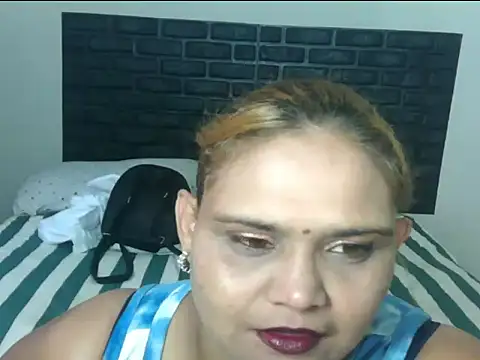 clover cams1874 online show from 02/04/26, 07:03