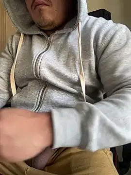 Gusta bi online show from 12/15/25, 02:23