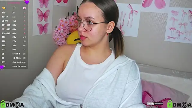 Lilysweet13 online show from 10/05/25, 01:57