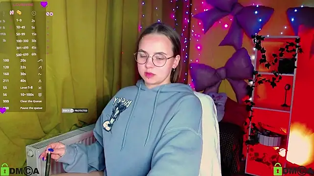 Lilysweet13 online show from 04/23/26, 04:08