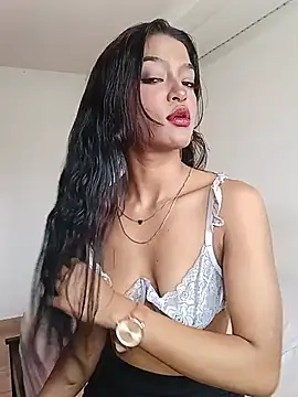 Snapshot of Aphrodite-777 chatting on 05/19/26, 03:41 Aphrodite-777 online show from 05/19/26, 03:41
