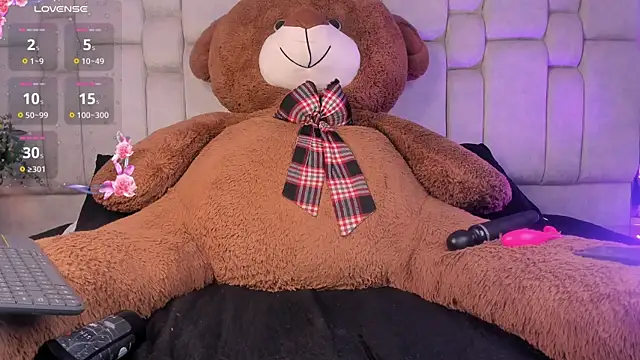 Daia Ortiz online show from 10/06/25, 07:58