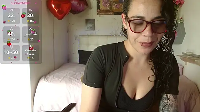 mia velvet1 online show from 03/31/26, 04:09