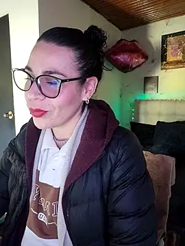 Snapshot of mia_velvet1 chatting on 02/25/26, 02:39 mia velvet1 online show from 02/25/26, 02:39