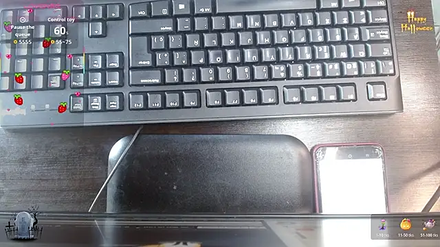 Snapshot of mia_velvet1 chatting on 11/03/25, 12:31 mia velvet1 online show from 11/03/25, 12:31