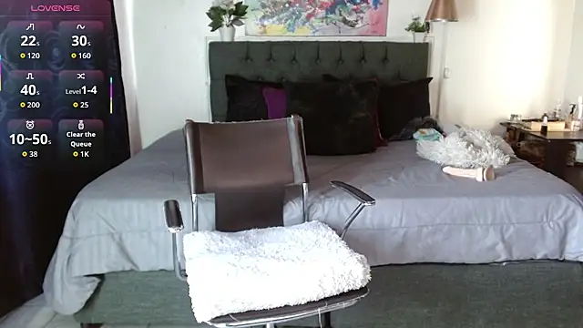 mia velvet1 online show from 10/06/25, 01:56