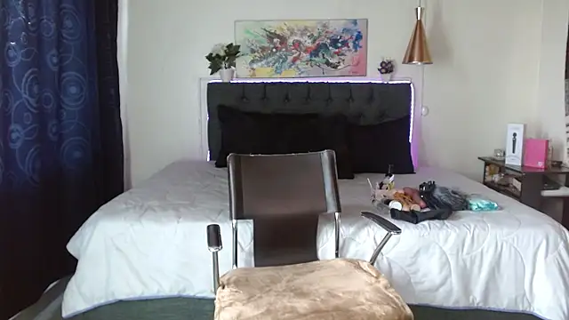 mia velvet1 online show from 10/12/25, 02:07