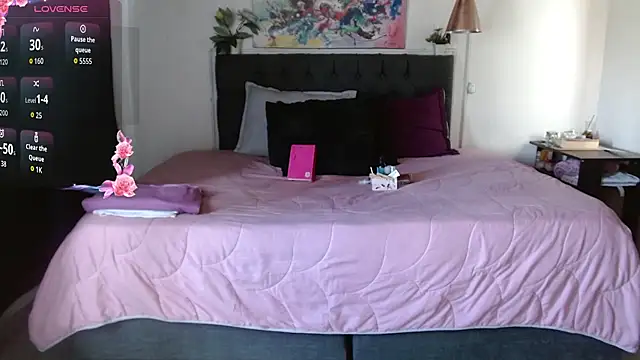 mia velvet1 online show from 09/11/25, 03:23