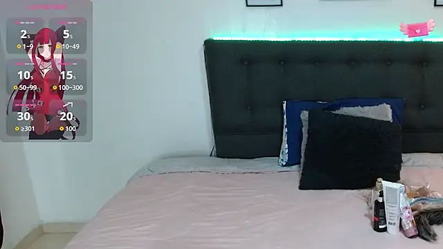 Snapshot of mia_velvet1 chatting on 11/24/25, 01:33 mia velvet1 online show from 11/24/25, 01:33