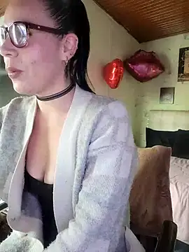 mia velvet1 online show from 04/02/26, 12:23