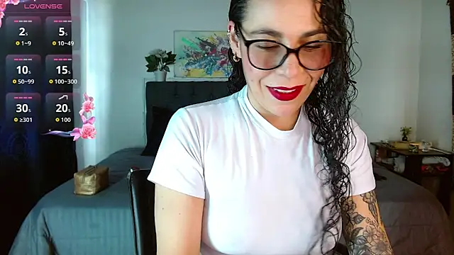 mia velvet1 online show from 09/24/25, 02:45