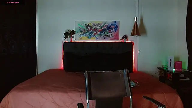 Snapshot of mia_velvet1 chatting on 11/15/25, 01:59 mia velvet1 online show from 11/15/25, 01:59