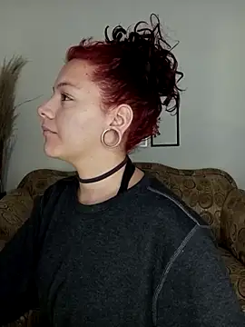 jenn cg online show from 03/18/25, 08:48