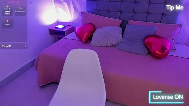 jenn cg online show from 04/10/26, 09:11