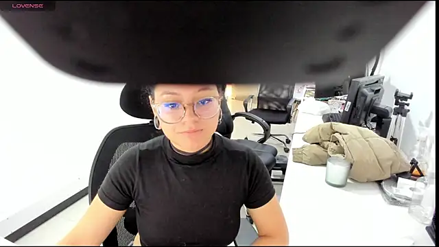 jenn cg online show from 11/01/25, 08:36