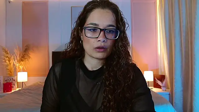 Rose Thompson1 online show from 05/20/26, 01:41