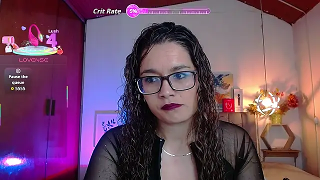 Snapshot of Rose_Thompson1 chatting on 10/06/25, 01:45 Rose Thompson1 online show from 10/06/25, 01:45