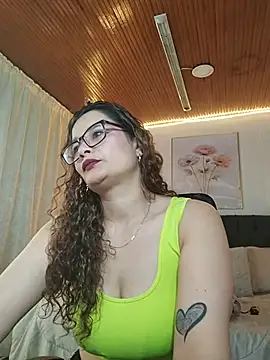 Rose Thompson1 online show from 07/09/26, 01:21