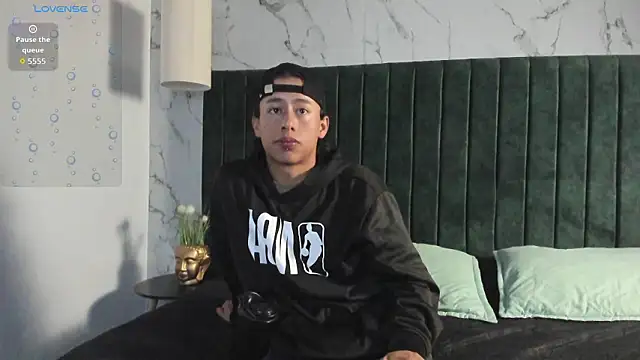 labrinthteasing online show from 02/01/26, 01:31