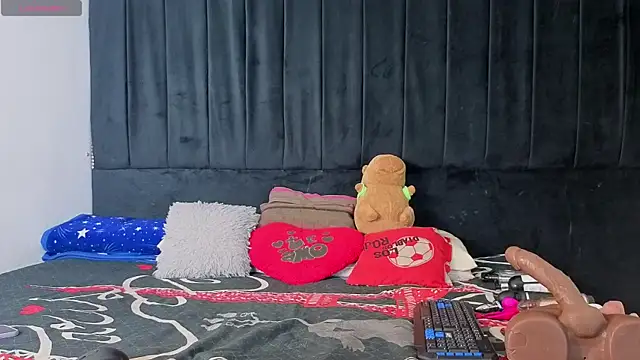 megan stathann online show from 12/04/25, 09:14