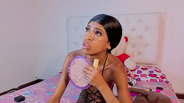 Snapshot of megan_stathann chatting on 02/13/26, 03:45 megan stathann online show from 02/13/26, 03:45