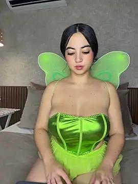 alisonnwalker2025 online show from 05/27/26, 12:12