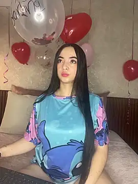 alisonnwalker2025 online show from 02/17/26, 12:57