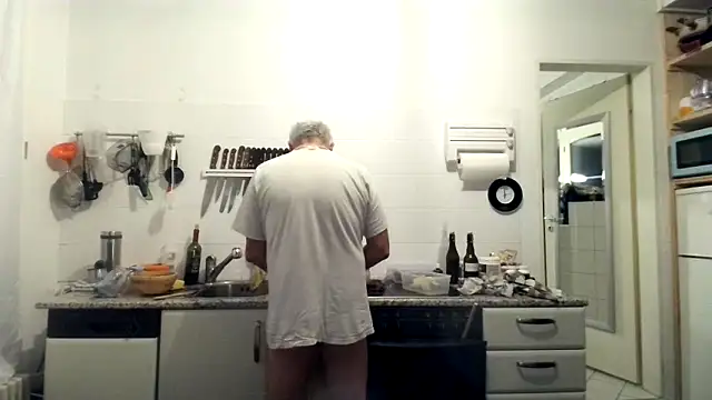 Berg Boy online show from 10/25/25, 04:00