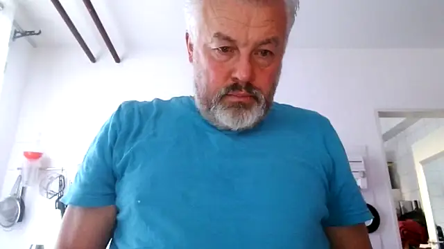 Berg Boy online show from 11/22/25, 08:02