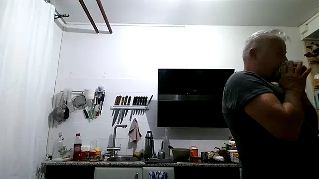 Berg Boy online show from 04/11/26, 02:52