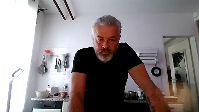 Berg Boy online show from 11/30/25, 08:59