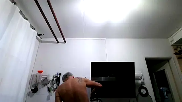 Berg Boy online show from 05/26/26, 03:37