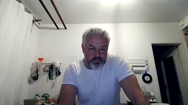 Berg Boy online show from 11/07/25, 04:28