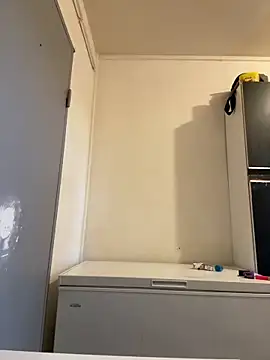 Hugo34bg online show from 04/15/26, 05:13