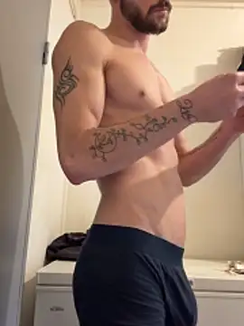 Hugo34bg online show from 02/12/26, 12:38