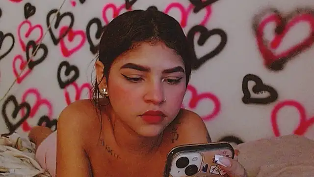 kityy playful online show from 10/25/25, 07:58