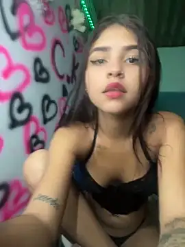 kityy playful online show from 10/20/25, 04:14