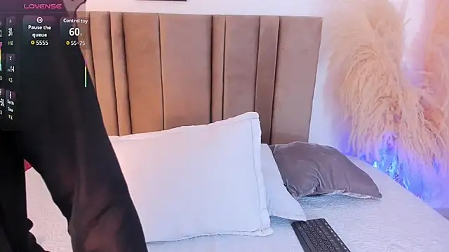 jashh  online show from 11/22/25, 07:02