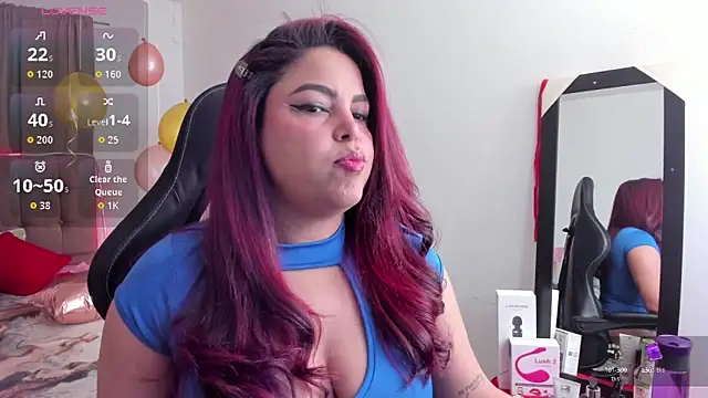 Snapshot of Mehlany_Moretz chatting on 10/15/25, 04:00 Mehlany Moretz online show from 10/15/25, 04:00