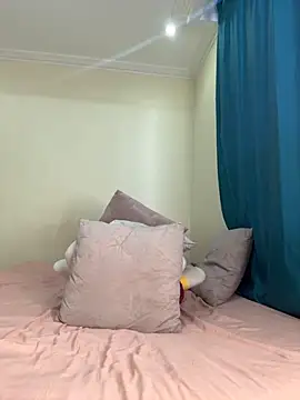 Ivelleee  online show from 09/08/25, 10:53