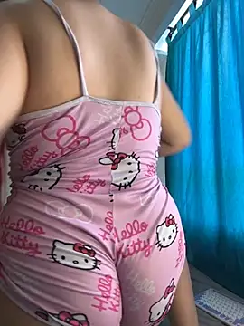 Ivelleee  online show from 09/13/25, 06:52