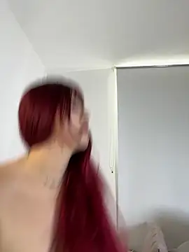 Ivelleee  online show from 04/15/26, 07:58