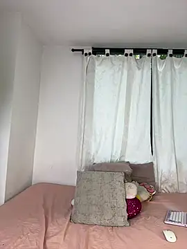 Ivelleee  online show from 02/28/26, 04:17